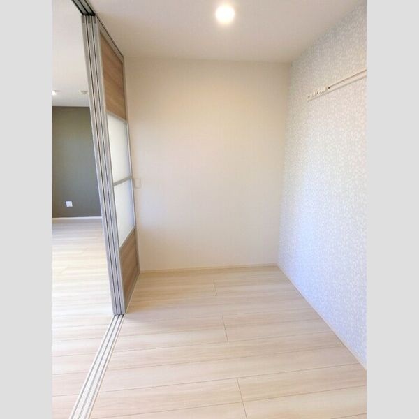 その他 (洋室)
