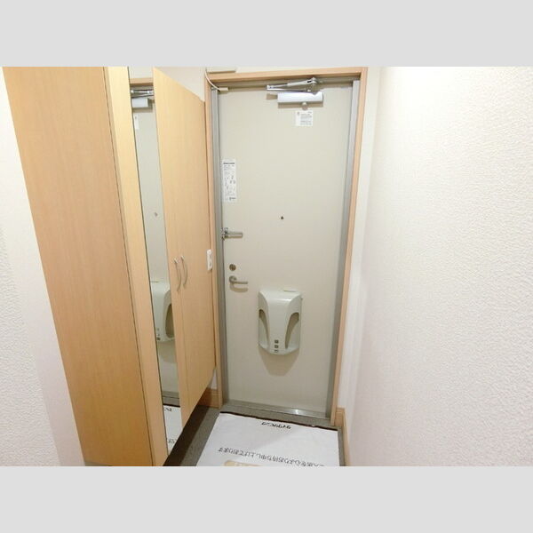 玄関 (玄関)