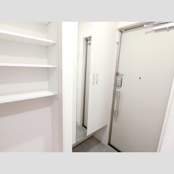 玄関 (玄関)