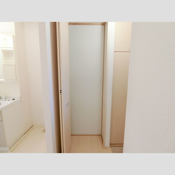 収納 (物入)