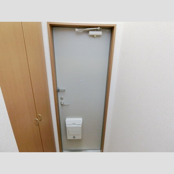 玄関 (玄関)