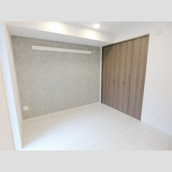 その他 (洋室)