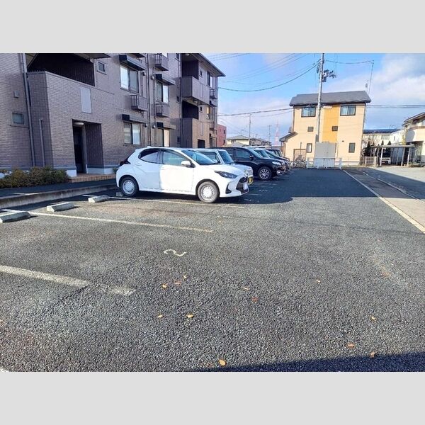 駐車場 (駐車場)