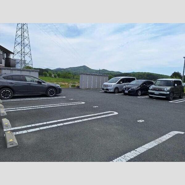 駐車場 (駐車場)