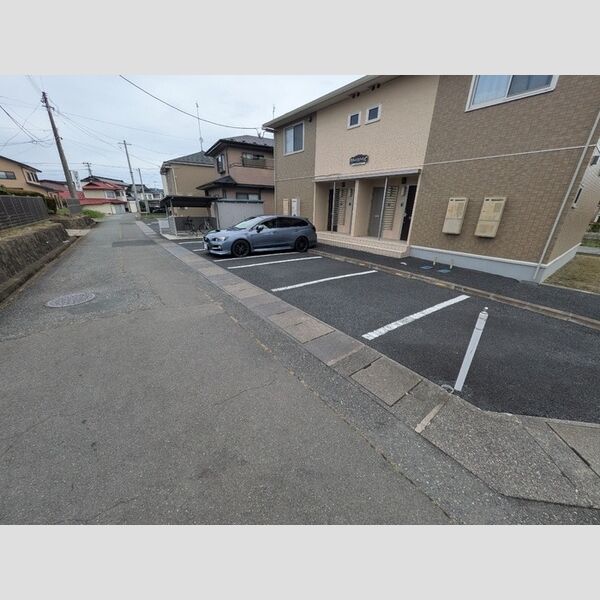 駐車場 (駐車場)