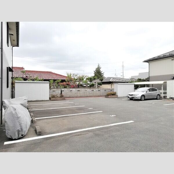 駐車場 (駐車場)
