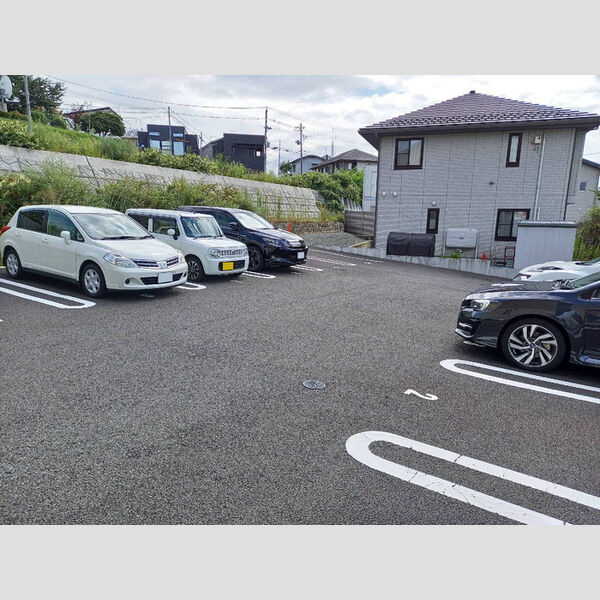 駐車場 (駐車場)