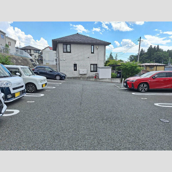 駐車場 (駐車場)
