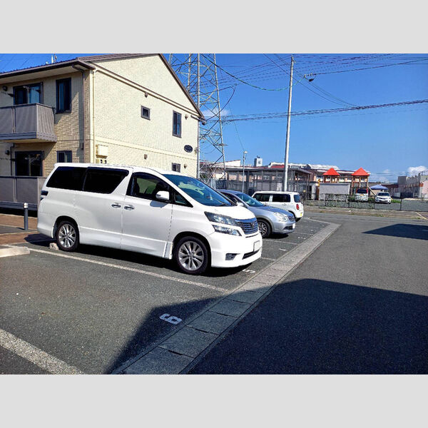 駐車場 (駐車場)