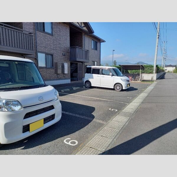 駐車場 (駐車場)