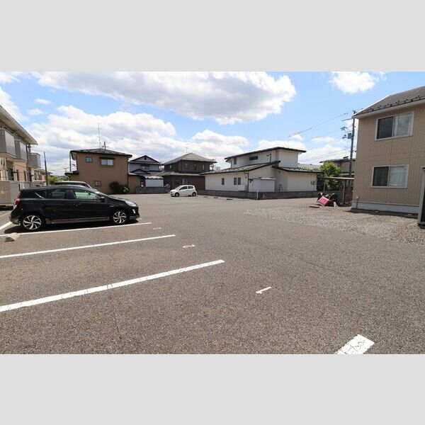 駐車場 (駐車場)