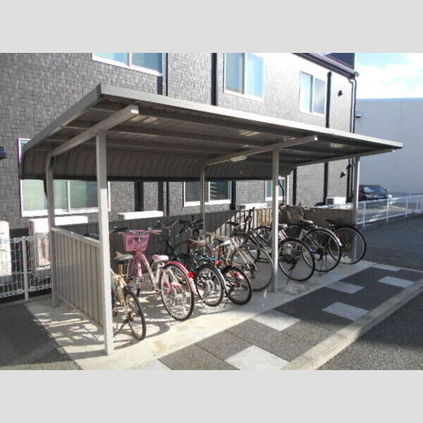 現地周辺 (駐輪場)