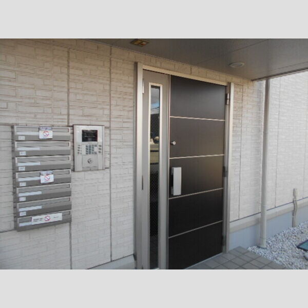 エントランス (オートロック機能付エントランス)