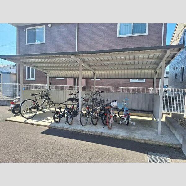 駐車場 (駐輪場)