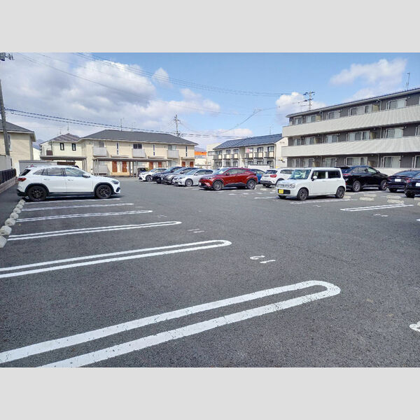 駐車場 (駐車場)