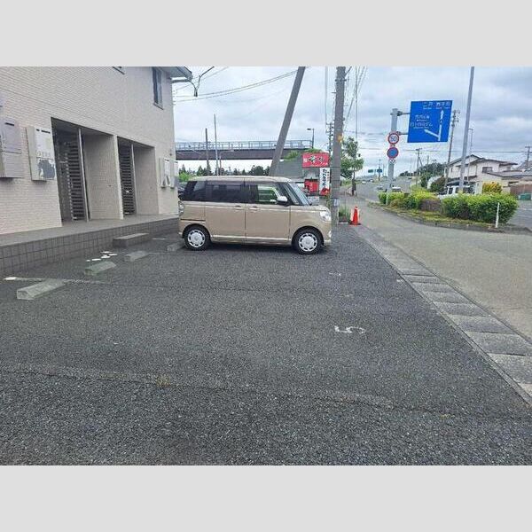 駐車場 (駐車場)