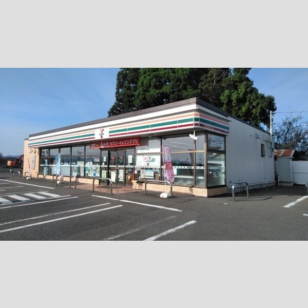 現地周辺 (セブンイレブン)