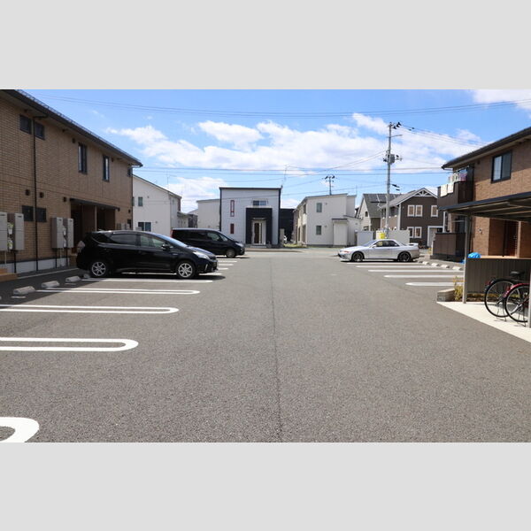 駐車場 (駐車場)