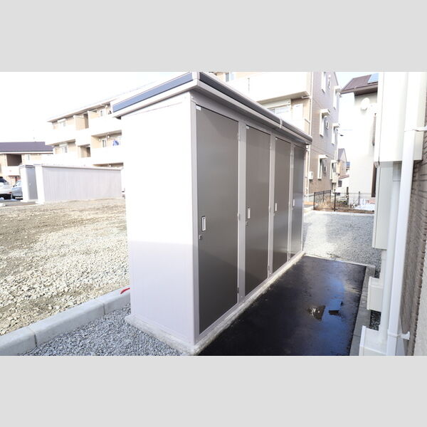 現地周辺 (物置)