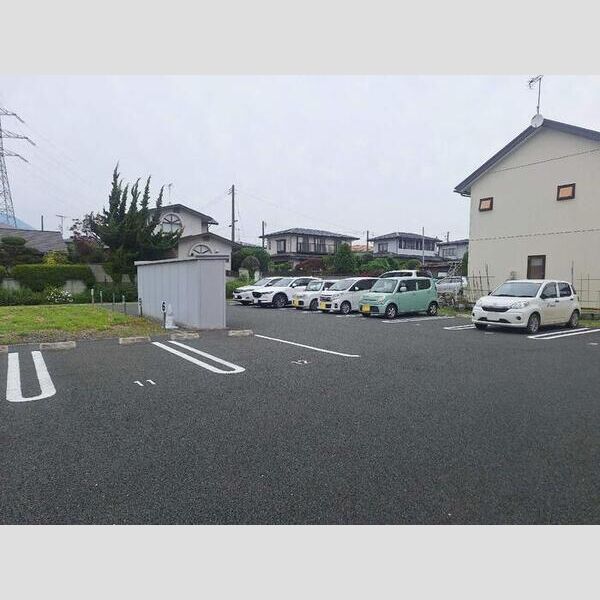 駐車場 (駐車場)
