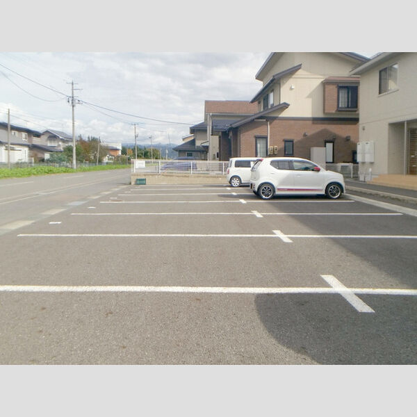 駐車場 (駐車場)