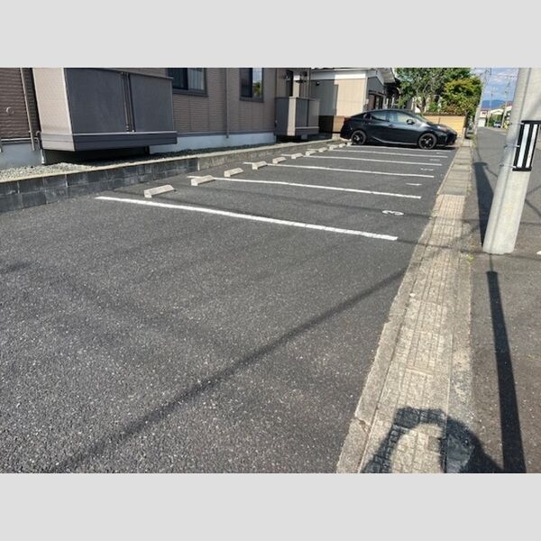 駐車場 (駐車場)
