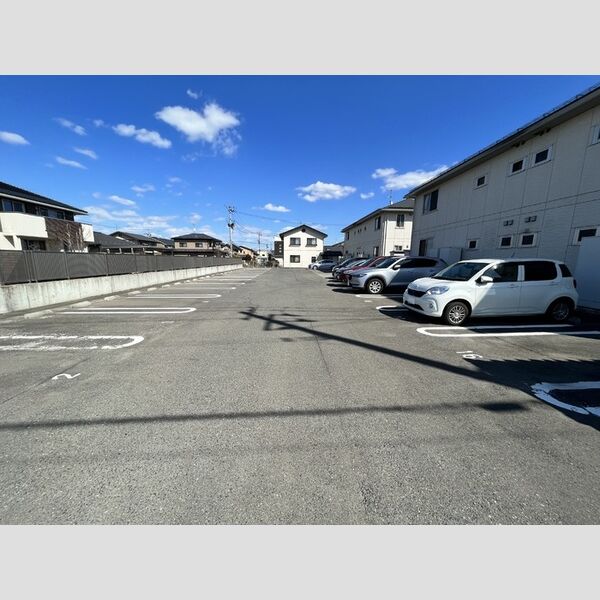 駐車場 (駐車場)