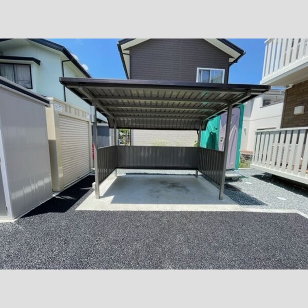 現地周辺 (駐輪場)