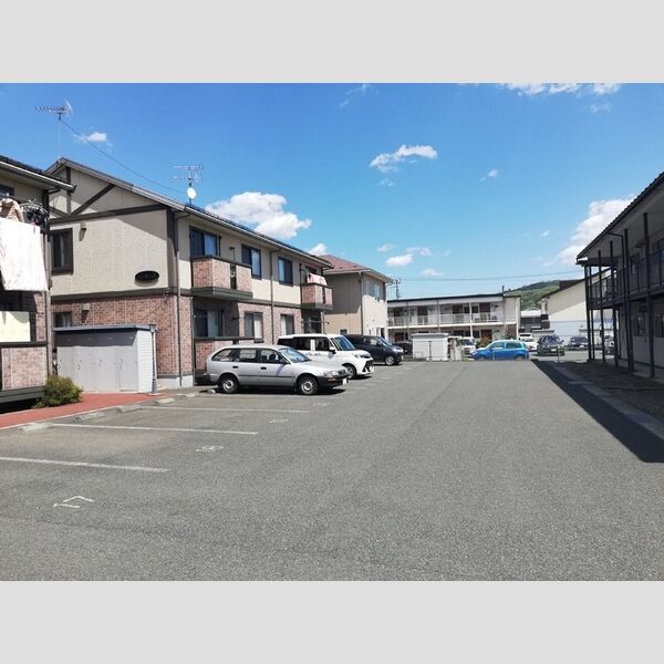 駐車場 (駐車場)