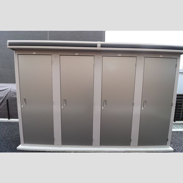 現地周辺 (物置)