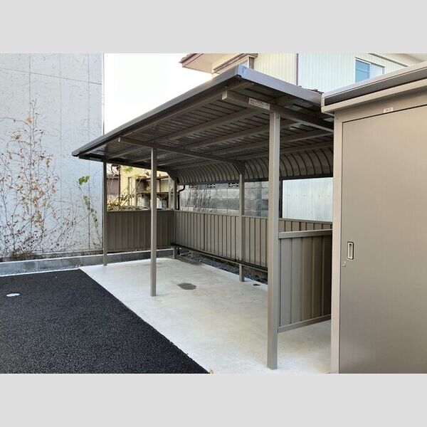 現地周辺 (駐輪場)