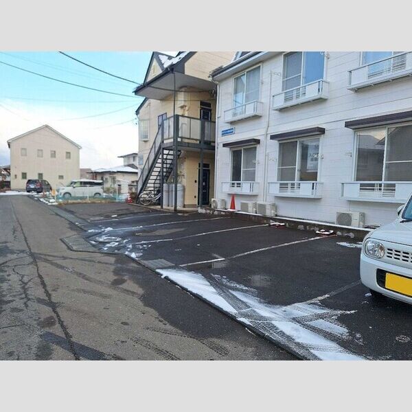 駐車場 (駐車場)