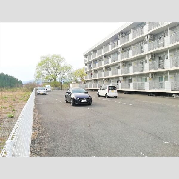 駐車場 (駐車場)