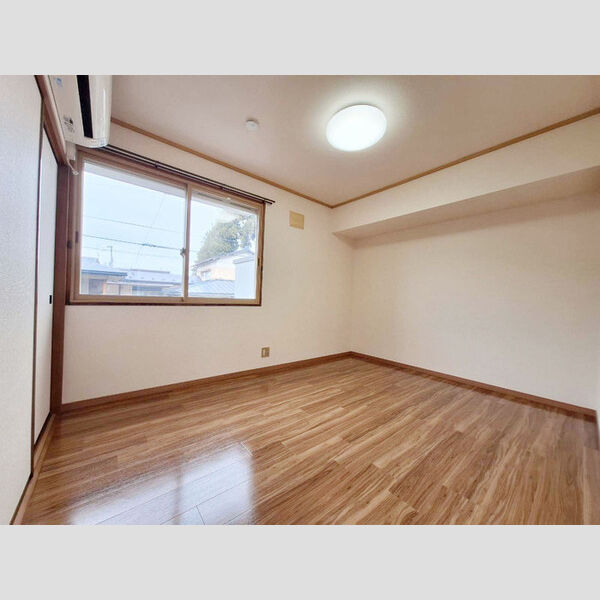 その他 (洋室)
