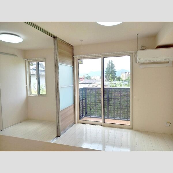 居室・リビング (リビング)