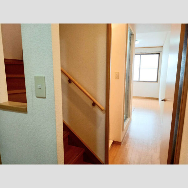 その他 (1F通路)