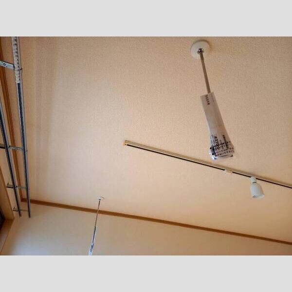 その他 (室内物干し)