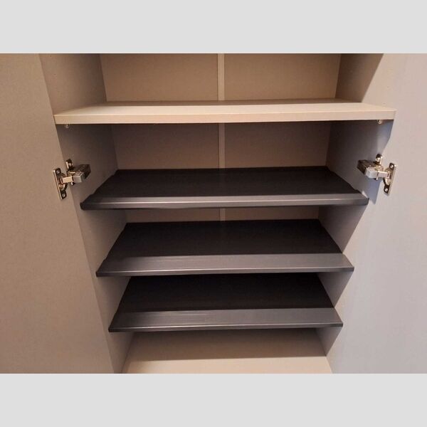 玄関 (シューズクローゼット)