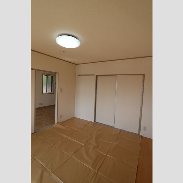 その他 (和室別方向)