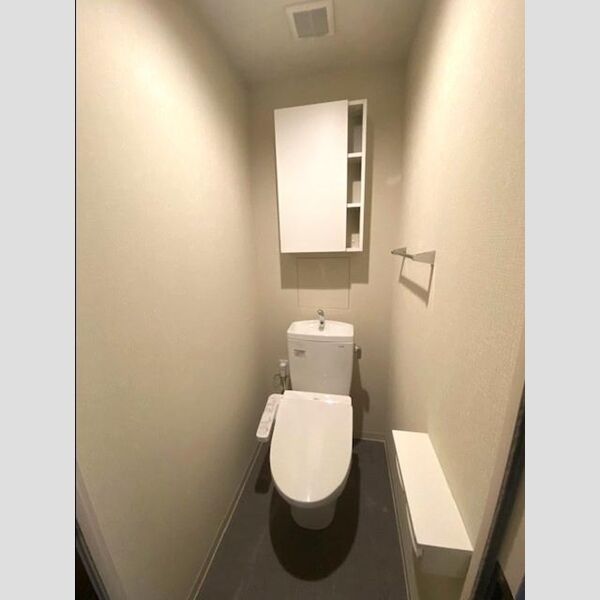 トイレ (温水洗浄暖房便座)