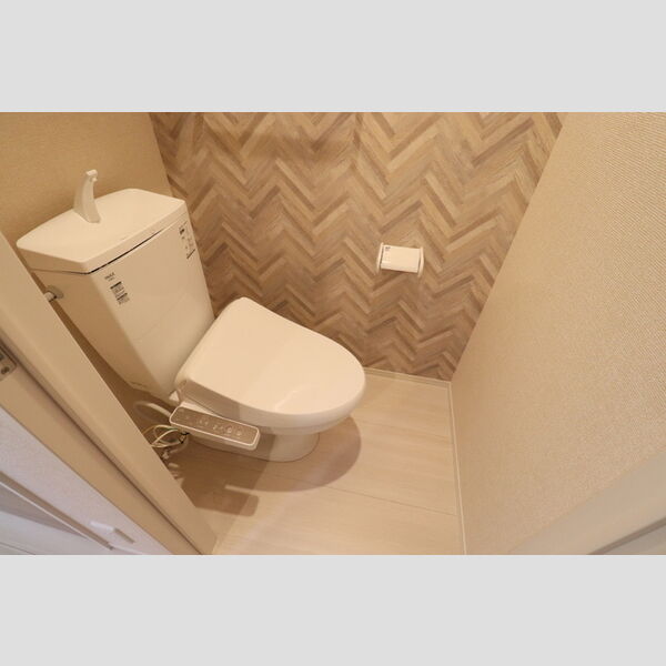 トイレ (トイレは2階にもございます)