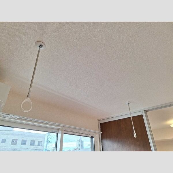 その他設備 (室内物干し)