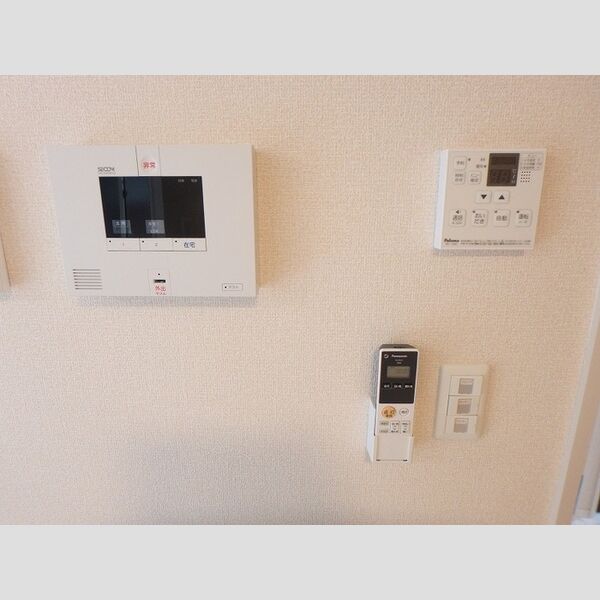 その他設備 (機械警備&追焚給湯パネル)