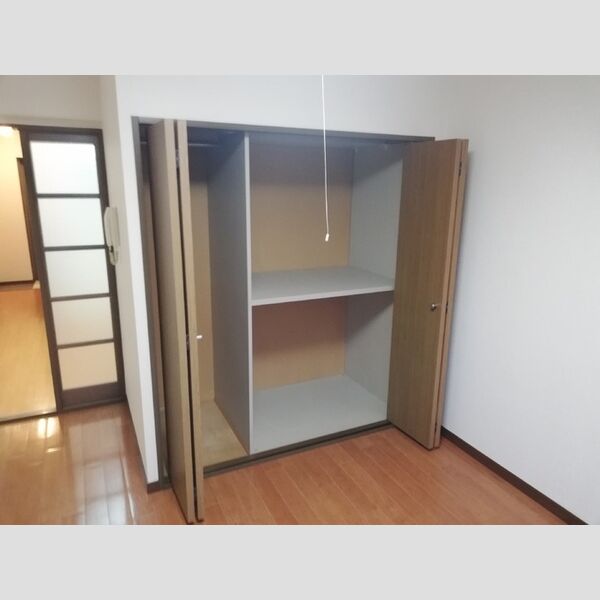 収納 (クローゼット)