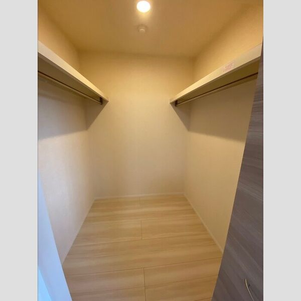 収納 (ウォークインクローゼット)