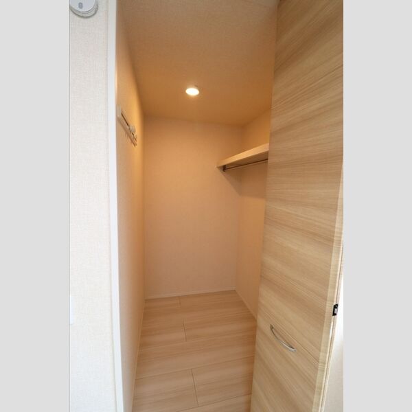 収納 (ウォークインクローゼット)