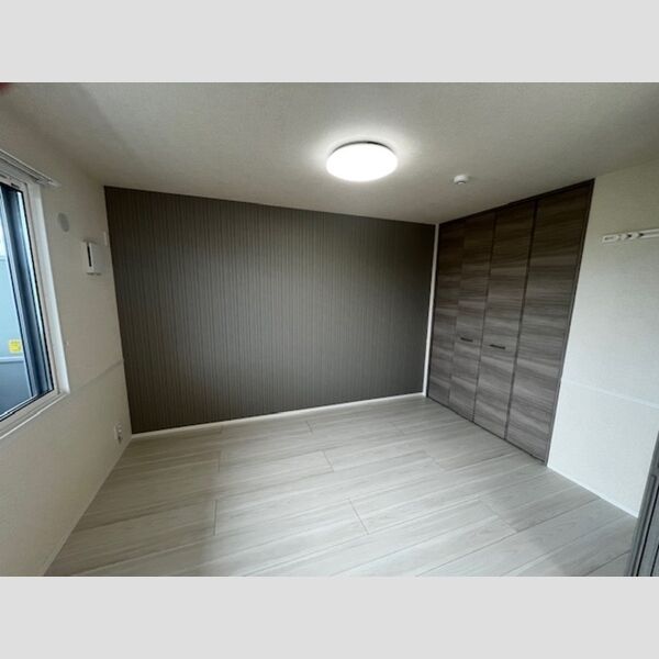 その他 (6.1帖洋室)