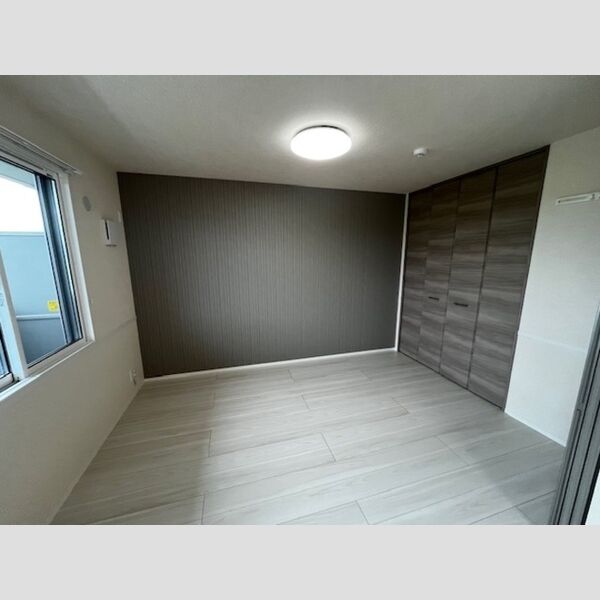 その他 (6.1帖洋室)