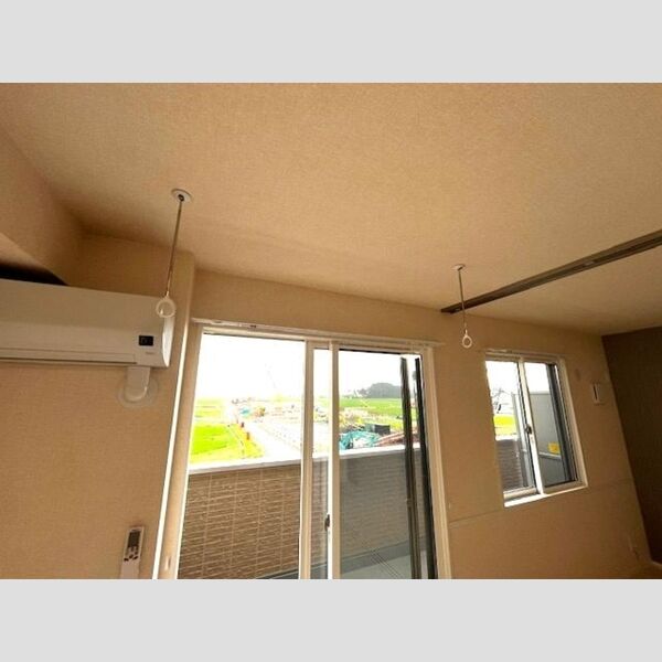 その他 (室内物干)