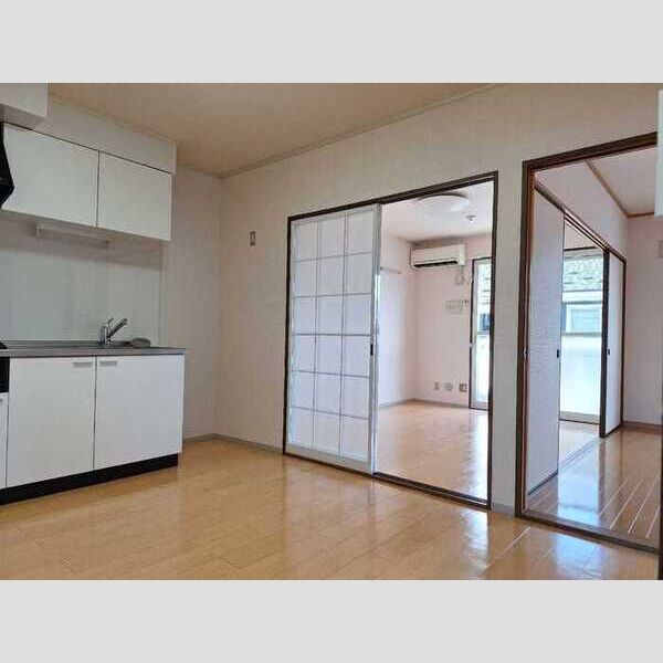 キッチン (ダイニング)